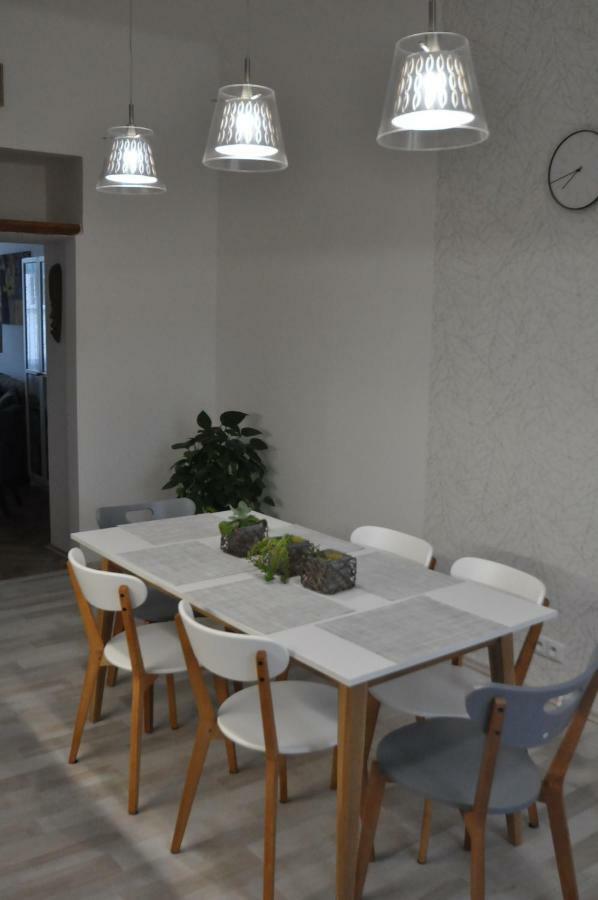 Jirina Appartments Praag Buitenkant foto