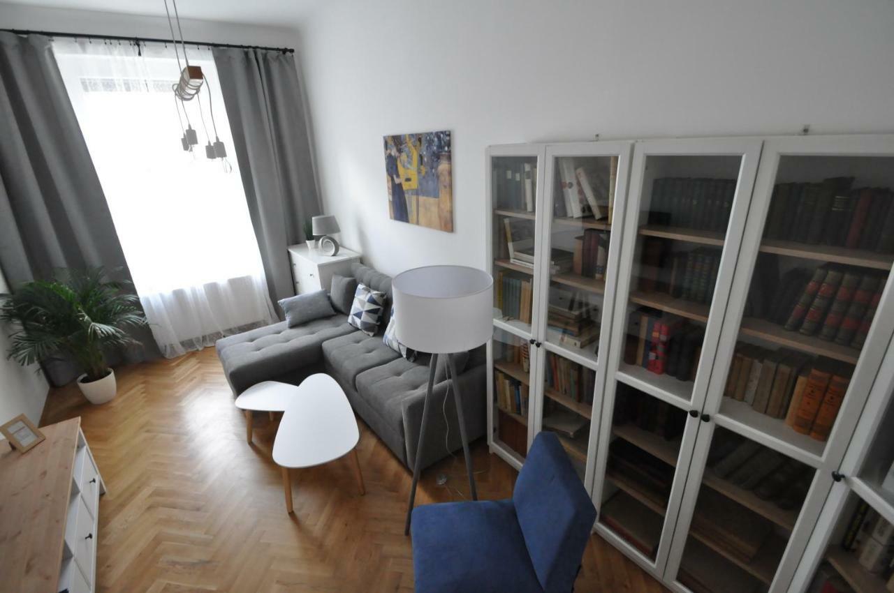 Jirina Appartments Praag Buitenkant foto